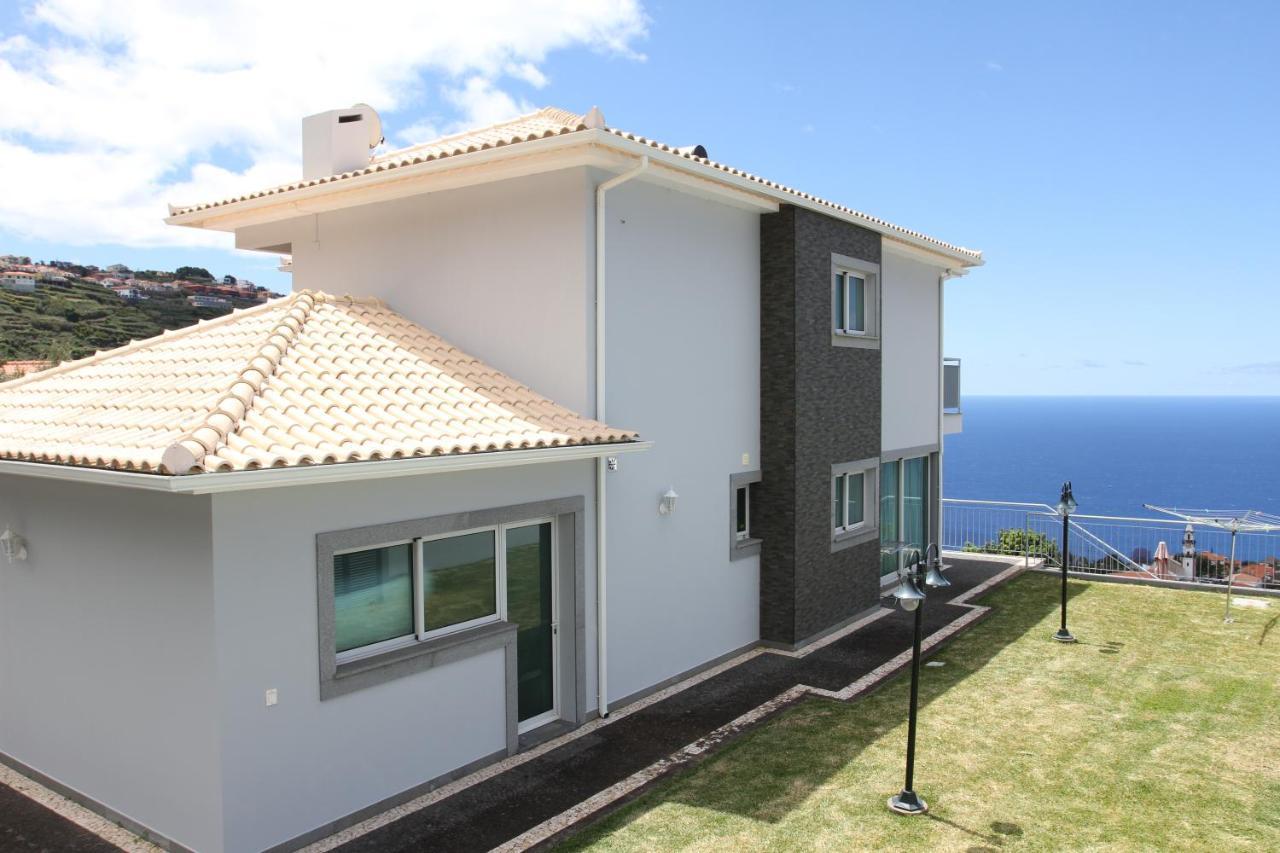 Villa Abreu - A Wonderful Ocean View Calheta  Kültér fotó