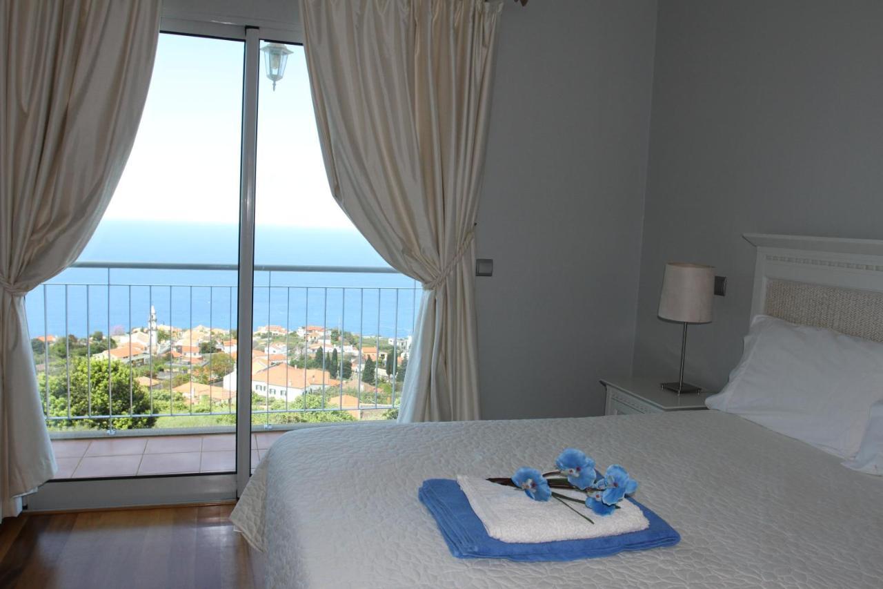 Villa Abreu - A Wonderful Ocean View Calheta  Kültér fotó