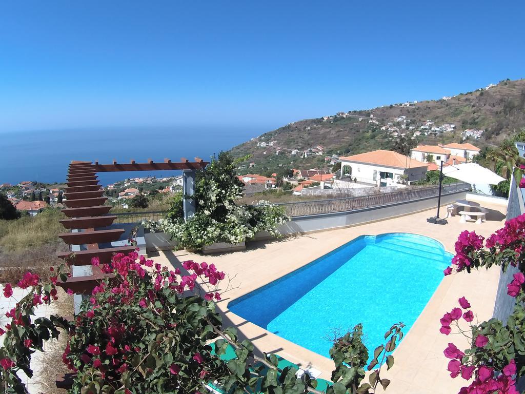 Villa Abreu - A Wonderful Ocean View Calheta  Kültér fotó